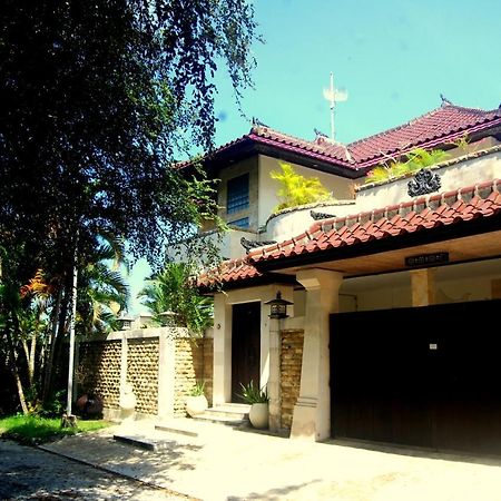 Villa Tentram Puri Gading Jimbaran  Exterior photo