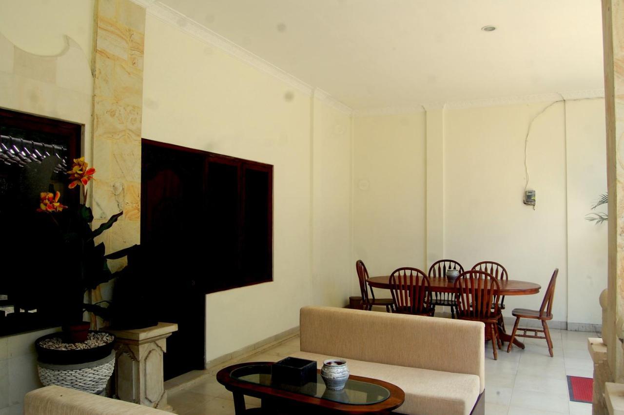 Villa Tentram Puri Gading Jimbaran  Exterior photo