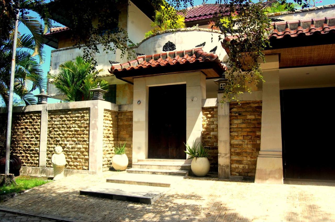 Villa Tentram Puri Gading Jimbaran  Exterior photo